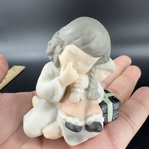 1999 NBM BAHNER Kim Anderson Verkerke Ceramic Figurine Girl Holding A Doll - Picture 6 of 11